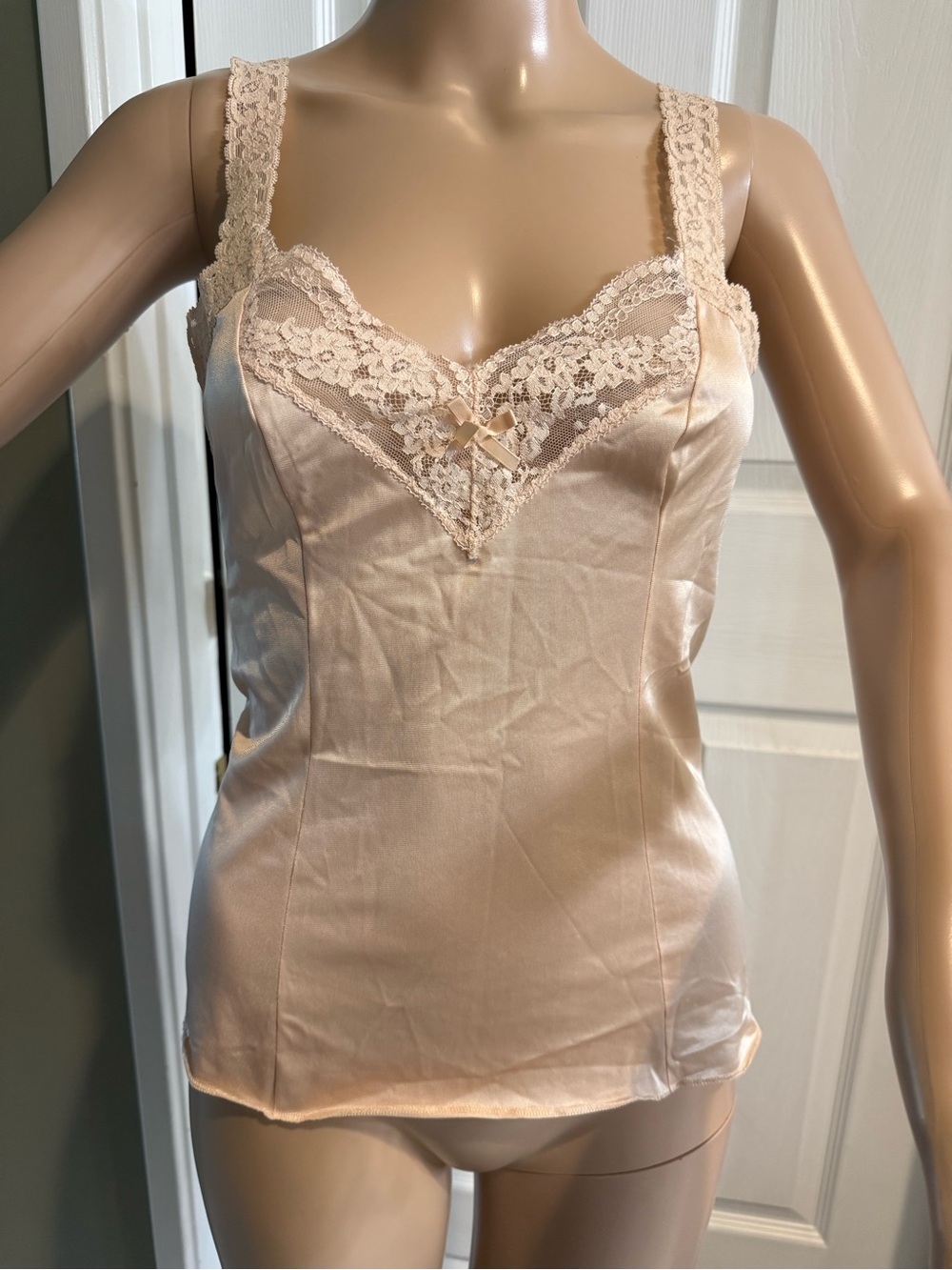 Vintage Olga Nude Lace Camisole Tank Top Nylon Beige Size S USA Feminine